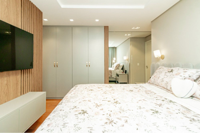 Imagem Apartamento com 3 Quartos à Venda, 153 m² em Menino Deus - Porto Alegre Imagem Apartamento com 3 Quartos à Venda, 153 m² em Menino Deus - Porto Alegre