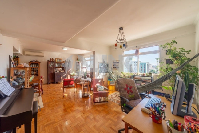Imagem Apartamento com 2 Quartos à Venda, 95 m² em Menino Deus - Porto Alegre Imagem Apartamento com 2 Quartos à Venda, 95 m² em Menino Deus - Porto Alegre