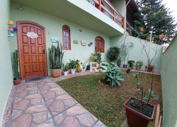 Imagem Casa com 3 Quartos à Venda, 140 m² em Jardim Europa - Teresópolis