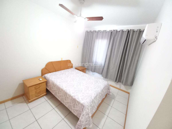 Imagem Apartamento com 3 Quartos para Temporada, 95 m² em Bombas - Bombinhas