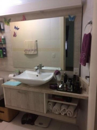 Imagem Sobrado com 3 Quartos à Venda, 187 m² em Alto Petrópolis - Porto Alegre Imagem Sobrado com 3 Quartos à Venda, 187 m² em Alto Petrópolis - Porto Alegre