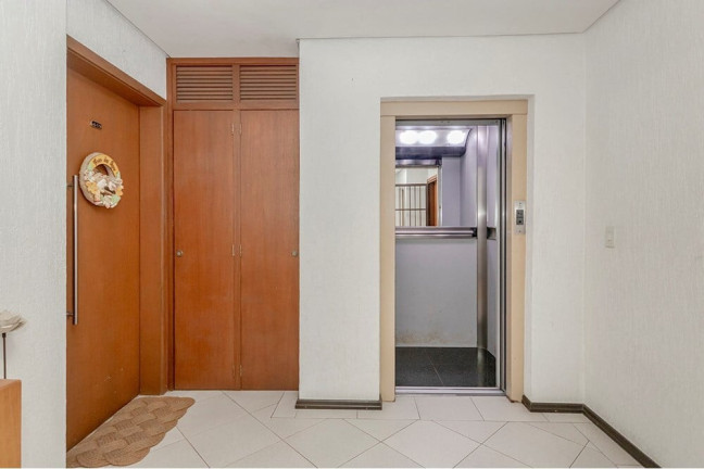 Imagem Imóvel com 3 Quartos à Venda, 124 m² em Jardim Itu - Porto Alegre Imagem Imóvel com 3 Quartos à Venda, 124 m² em Jardim Itu - Porto Alegre