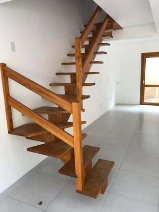Imagem Casa de Condomínio com 2 Quartos à Venda, 121 m² em Teresópolis - Porto Alegre