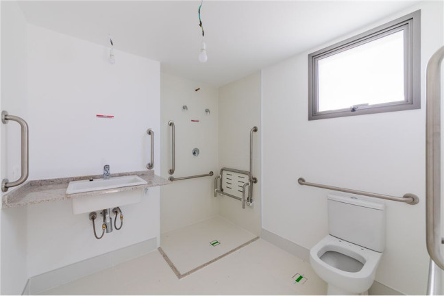 Imagem Imóvel com 1 Quarto à Venda,  em Petrópolis - Porto Alegre