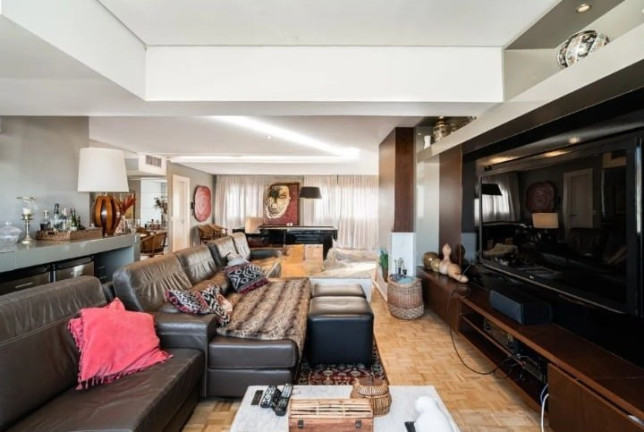 Imagem Apartamento com 4 Quartos à Venda, 460 m² em Higienópolis - Porto Alegre Imagem Apartamento com 4 Quartos à Venda, 460 m² em Higienópolis - Porto Alegre