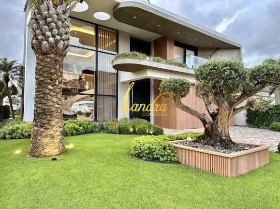 Imagem Casa de Condomínio com 5 Quartos à Venda, 595 m² em Zona Nova - Capão Da Canoa