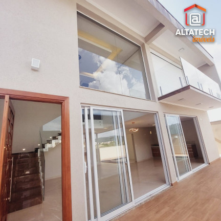 Imagem Casa com 3 Quartos à Venda, 230 m² em Jardim Europa - Poços De Caldas