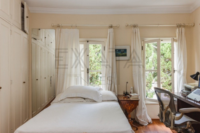 Imagem Casa com 3 Quartos à Venda, 332 m² em Jardim Paulistano - São Paulo
