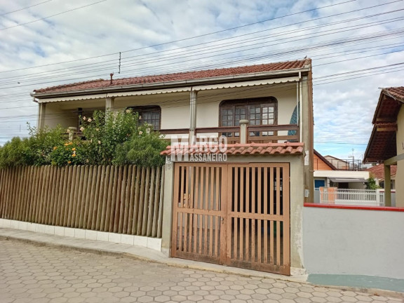 Imagem Casa com 3 Quartos à Venda, 140 m² em Centro - Balneário Barra Do Sul