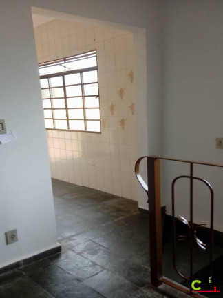 Imagem Casa com 3 Quartos à Venda, 280 m² em Santa ângela - Poços De Caldas