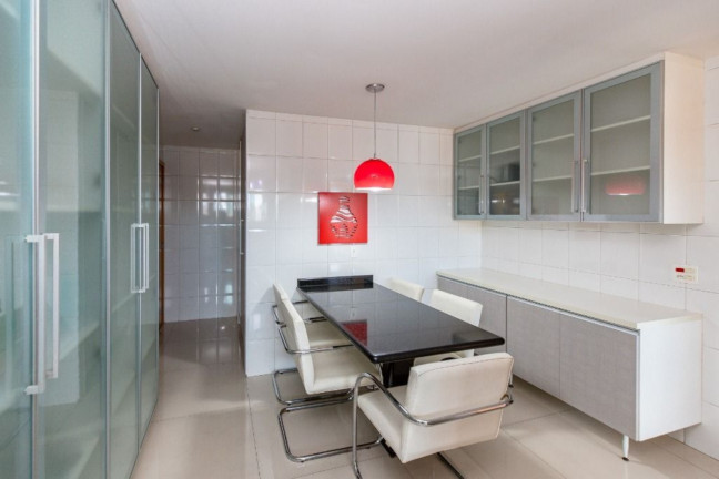 Imagem Imóvel com 3 Quartos à Venda, 218 m² em Brooklin Paulista - São Paulo Imagem Imóvel com 3 Quartos à Venda, 218 m² em Brooklin Paulista - São Paulo