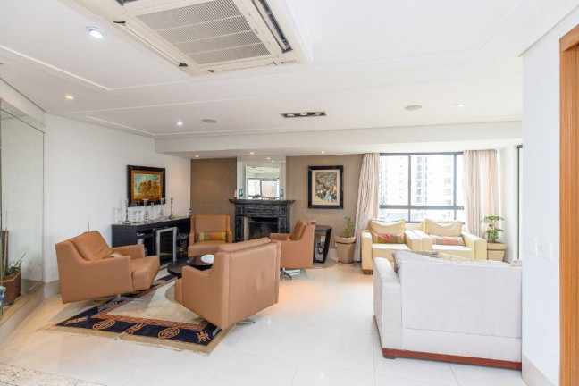 Imagem Apartamento com 4 Quartos à Venda, 202 m² em Moema - São Paulo Imagem Apartamento com 4 Quartos à Venda, 202 m² em Moema - São Paulo