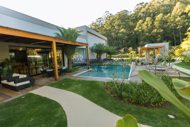 Casa com 7 Quartos à Venda, 3.500 m² em Tambore - Barueri