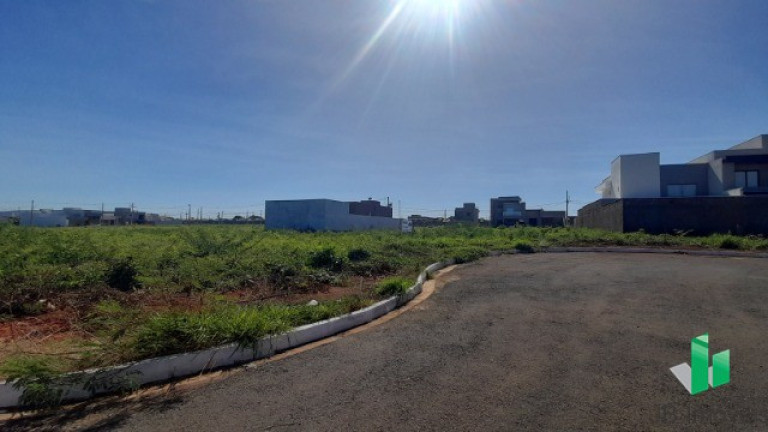 Imagem Terreno à Venda, 503 m² em Jardim Primavera - Montes Claros Imagem Terreno à Venda, 503 m² em Jardim Primavera - Montes Claros