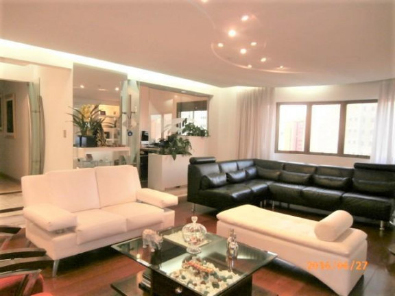Apartamento com 3 Quartos à Venda, 180 m² em Moema - São Paulo
