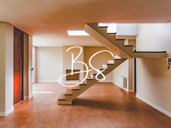 Imagem Casa com 4 Quartos à Venda, 1.096 m² em Centro - Gramado
