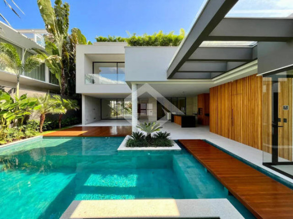 Imagem Casa com 5 Quartos à Venda, 850 m² em Barra Da Tijuca - Rio De Janeiro Imagem Casa com 5 Quartos à Venda, 850 m² em Barra Da Tijuca - Rio De Janeiro