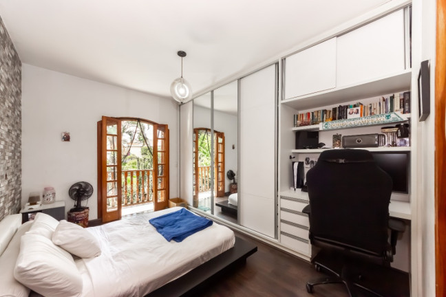Imagem Casa com 4 Quartos à Venda, 188 m² em Vila Guedes - São Paulo