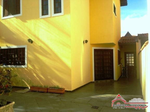 Imagem Casa com 3 Quartos à Venda, 190 m² em Cidade Jardim - Jacareí Imagem Casa com 3 Quartos à Venda, 190 m² em Cidade Jardim - Jacareí