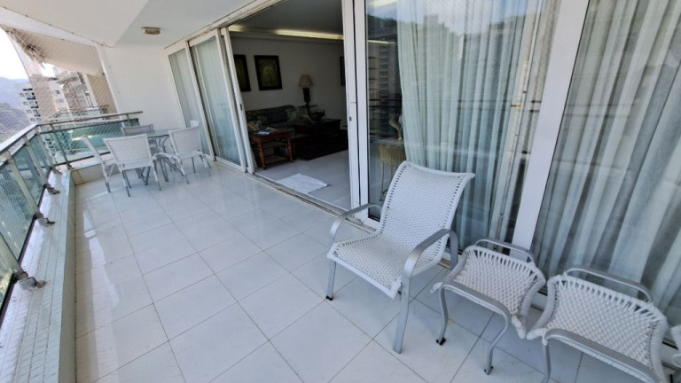 Imagem Apartamento com 4 Quartos à Venda, 250 m² em Pitangueiras - Guarujá Imagem Apartamento com 4 Quartos à Venda, 250 m² em Pitangueiras - Guarujá