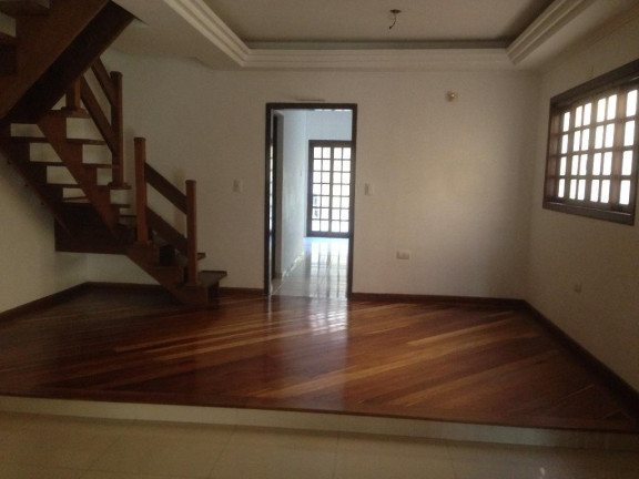 Imagem Sobrado com 3 Quartos à Venda, 245 m² em Jardim Quaresmeira - Suzano Imagem Sobrado com 3 Quartos à Venda, 245 m² em Jardim Quaresmeira - Suzano