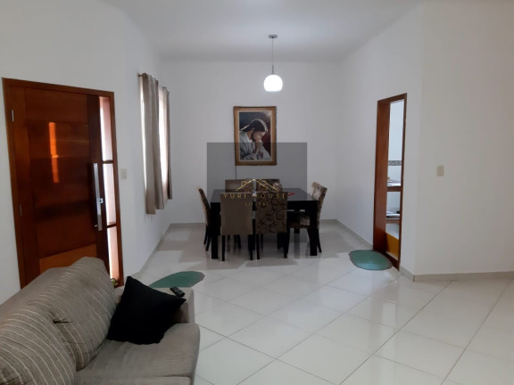 Casa com 3 Quartos à Venda, 300 m² em Granjas Rurais Reunidas São Judas Tadeu - Taubaté