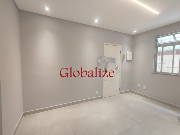 Imóvel com 2 Quartos à Venda, 52 m² em Campo Grande - Santos