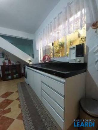 Imagem Sobrado com 3 Quartos à Venda, 269 m² em Vila Floresta - Santo André Imagem Sobrado com 3 Quartos à Venda, 269 m² em Vila Floresta - Santo André