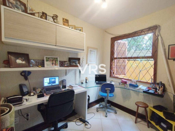 Imagem Casa com 5 Quartos à Venda, 180 m² em Jardim Cascata - Teresópolis