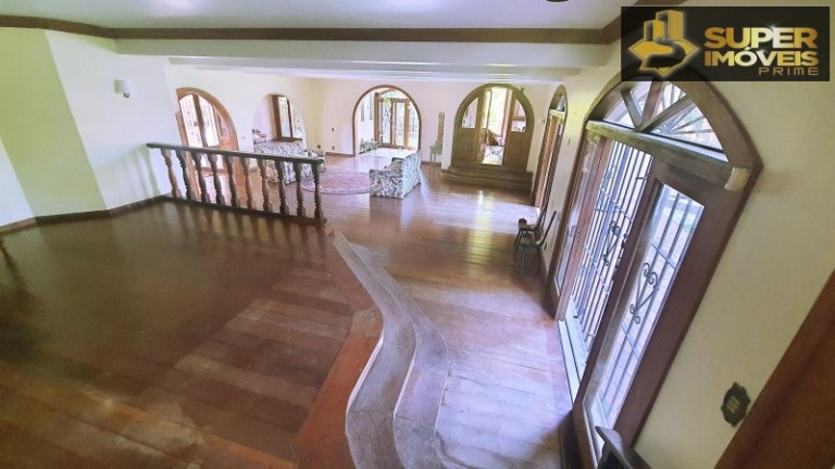 Imagem Casa com 5 Quartos à Venda, 2.200 m² em Centro - Pelotas