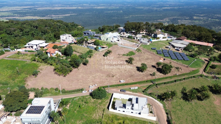 Imagem Terreno à Venda, 10.498 m² em Centro - Chapada Dos Guimarães Imagem Terreno à Venda, 10.498 m² em Centro - Chapada Dos Guimarães