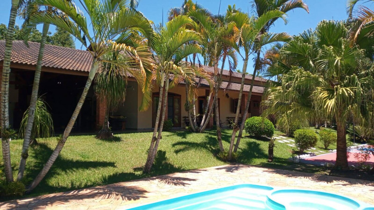 Chácara com 4 Quartos à Venda, 500 m² em Centro - Boituva