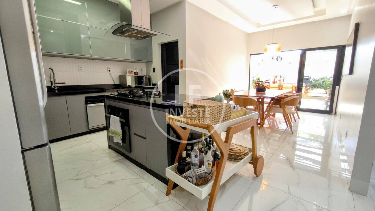 Imagem Casa com 3 Quartos à Venda, 300 m² em Residencial Brisas Da Mata - Goiânia Imagem Casa com 3 Quartos à Venda, 300 m² em Residencial Brisas Da Mata - Goiânia