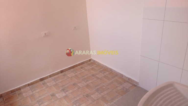 Imagem Imóvel com 2 Quartos à Venda, 57 m² em Parque Estoril - Bertioga Imagem Imóvel com 2 Quartos à Venda, 57 m² em Parque Estoril - Bertioga