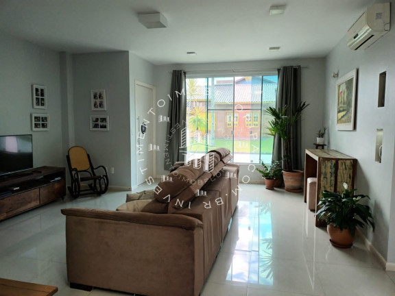 Casa de Condomínio com 4 Quartos à Venda, 224 m² em Ponta Das Canas - Florianópolis
