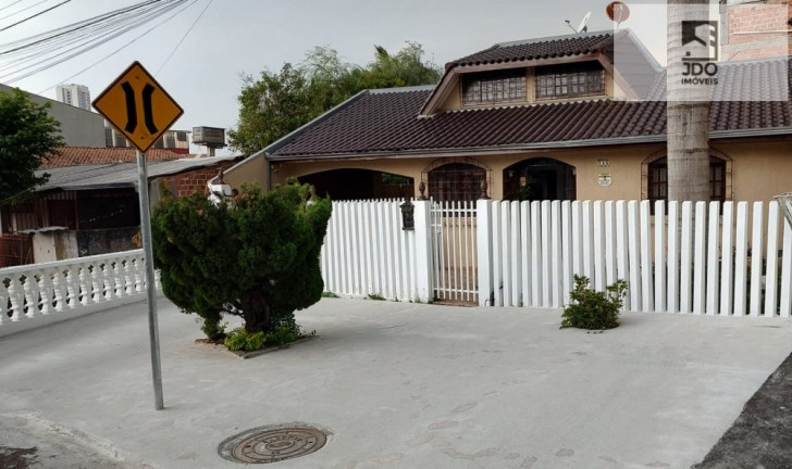 Casa com 2 Quartos à Venda, 107 m² em Jardim Gabineto - Curitiba