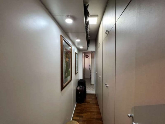 Imagem Casa com 6 Quartos à Venda, 804 m² em Chácara Granja Velha - Carapicuíba