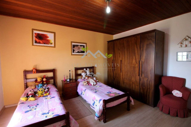 Imagem Casa com 3 Quartos à Venda, 240 m² em Vila Nova Suíça - Campos Do Jordão