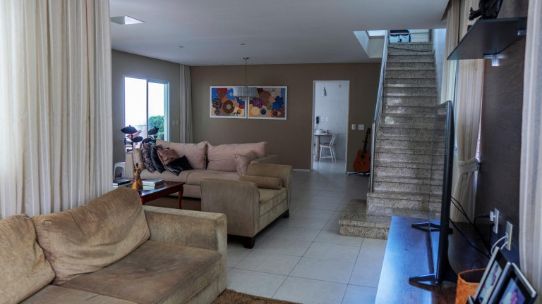 Imagem Casa com 3 Quartos à Venda, 277 m² em José De Alencar - Fortaleza Imagem Casa com 3 Quartos à Venda, 277 m² em José De Alencar - Fortaleza