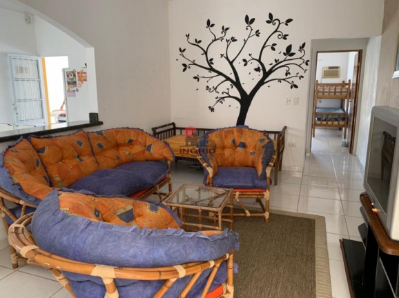 Imagem Casa com 2 Quartos à Venda, 250 m² em Belmira Novaes - Peruíbe
