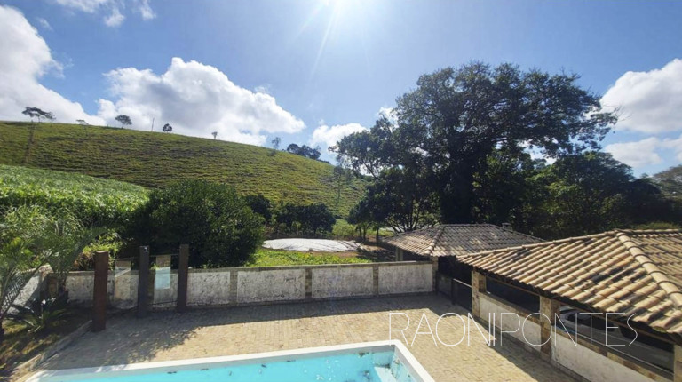 Imagem Chácara com 8 Quartos à Venda, 58.000 m² em Zona Rural