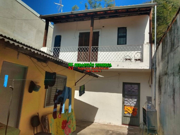 Casa à Venda, 320 m² em Centro - Paraibuna