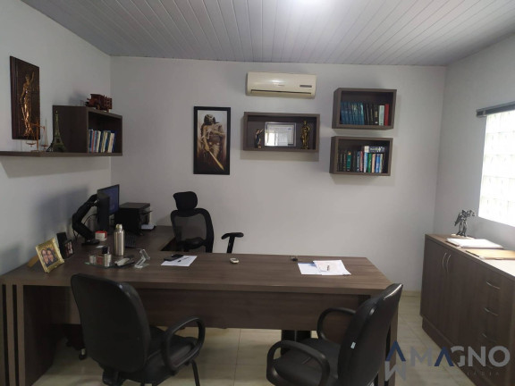 Imagem Casa com 3 Quartos à Venda, 715 m² em Canadá - Cascavel Imagem Casa com 3 Quartos à Venda, 715 m² em Canadá - Cascavel