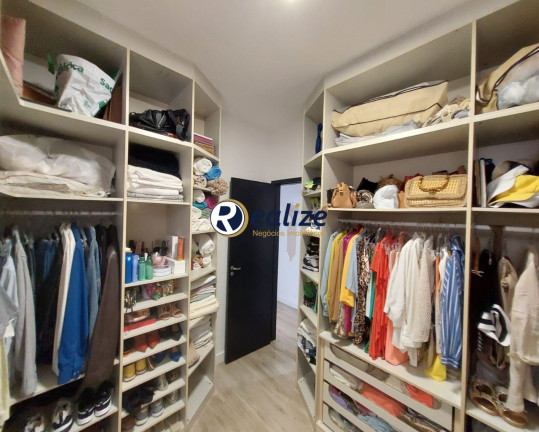Imagem Imóvel com 3 Quartos à Venda, 180 m² em Centro - Guarapari Imagem Imóvel com 3 Quartos à Venda, 180 m² em Centro - Guarapari