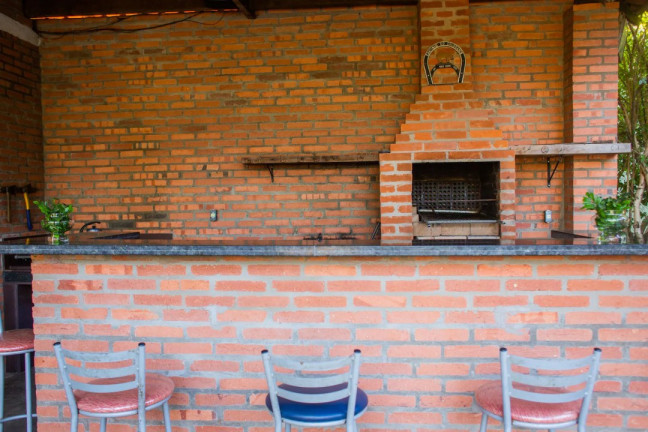 Imagem Imóvel com 2 Quartos à Venda, 200 m² em Loiolas - Limeira Imagem Imóvel com 2 Quartos à Venda, 200 m² em Loiolas - Limeira