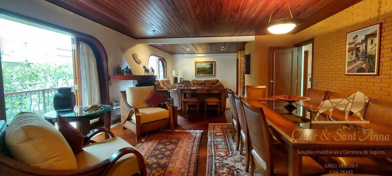 Imagem Apartamento com 4 Quartos à Venda, 226 m² em Capivari - Campos Do Jordão Imagem Apartamento com 4 Quartos à Venda, 226 m² em Capivari - Campos Do Jordão