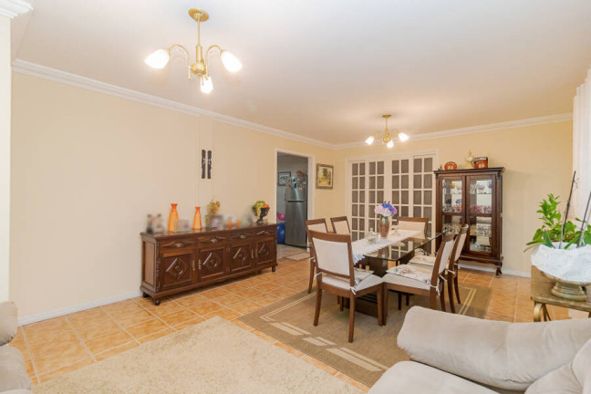 Imagem Casa com 3 Quartos à Venda, 140 m² em Guaíra - Curitiba