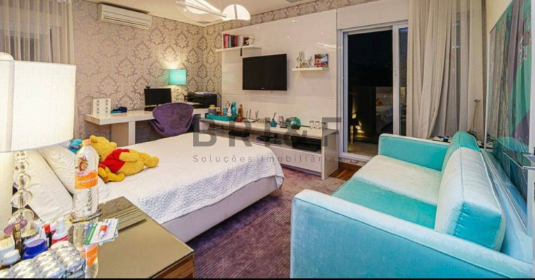 Imagem Casa com 3 Quartos à Venda, 550 m² em Pacaembu - São Paulo