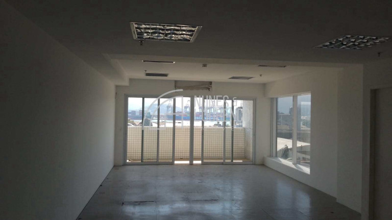 Imóvel Comercial à Venda ou Locação, 150 m² em Centro - Santos