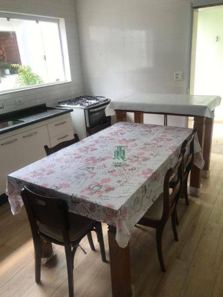 Imagem Casa com 3 Quartos à Venda, 198 m² em Jardim Pinhal - Guarulhos Imagem Casa com 3 Quartos à Venda, 198 m² em Jardim Pinhal - Guarulhos